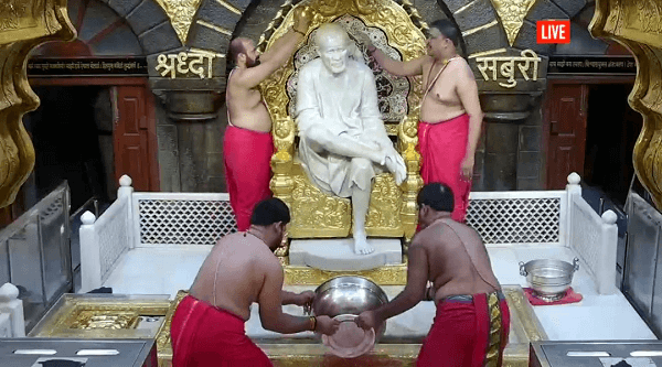 shirdi-sai-baba-Abhishekam